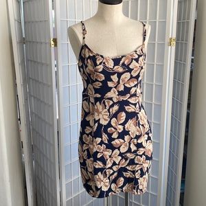Free People summer dress with strappy open back. Size M In women’s.